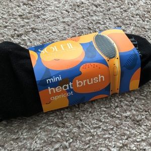 The Soleil Mini Heat Brush! ☀️
